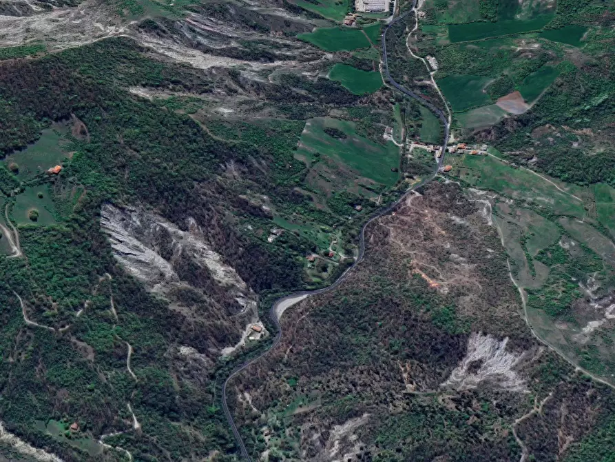 Immagine 8 di Terreno agricolo in vendita  in Via Statale a Vezzano Sul Crostolo