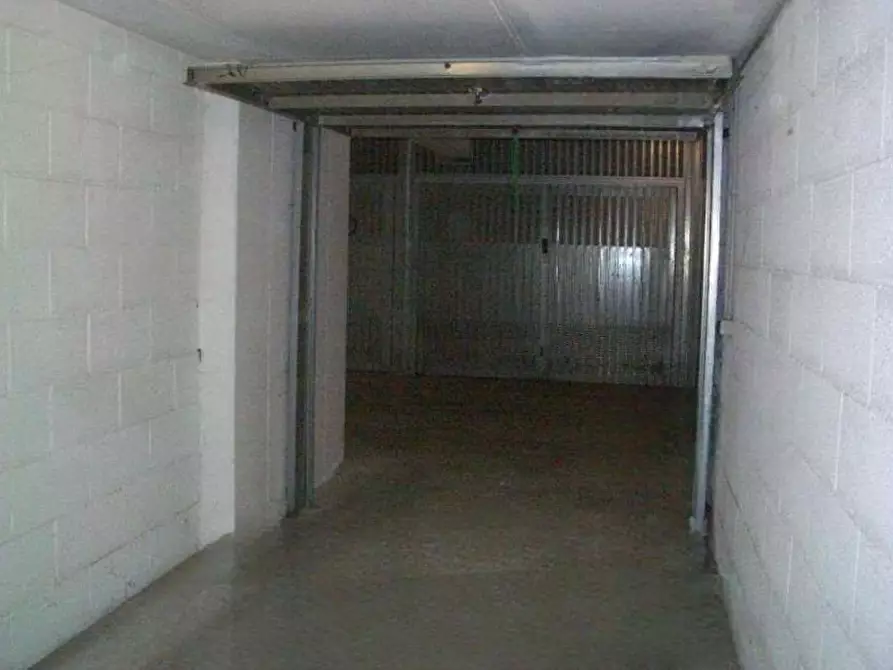 Immagine 19 di Appartamento in vendita  in Via Riola Sardo a Roma