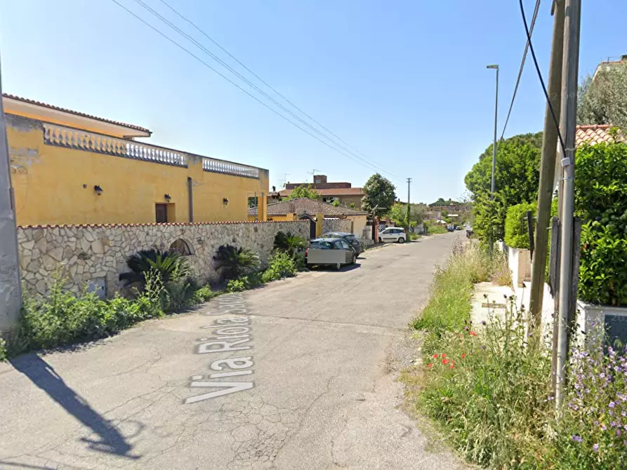 Immagine 15 di Appartamento in vendita  in Via Riola Sardo a Roma