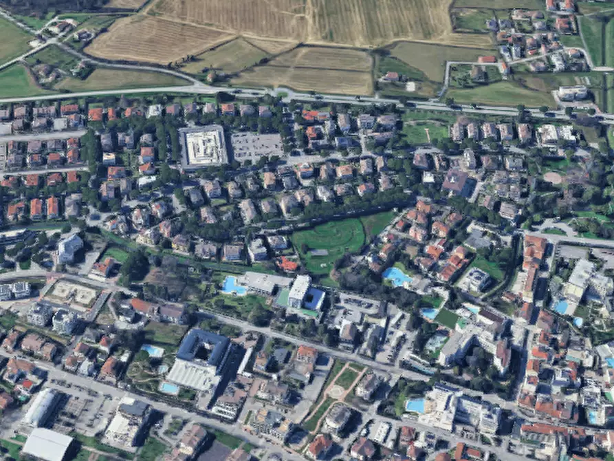 Immagine 14 di Negozio in vendita  in Via Giovan Battista Moroni a Abano Terme