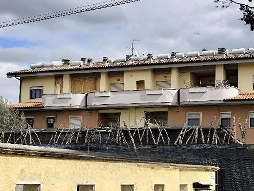 Immagine 2 di Appartamento in vendita  in Via Riola Sardo a Roma