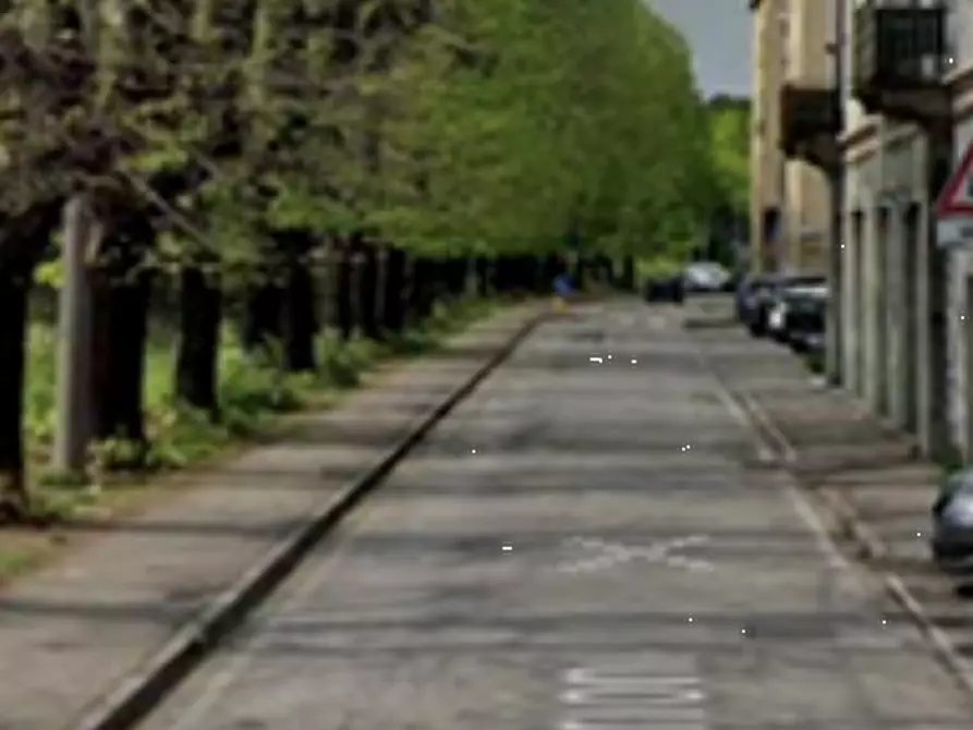 Immagine 4 di Magazzino in vendita  in Via Curioni a Gallarate