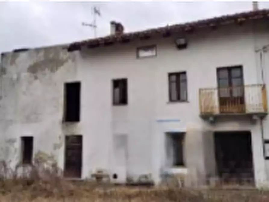 Immagine 2 di Casa indipendente in vendita  in Via Rivella a Castagnole Delle Lanze