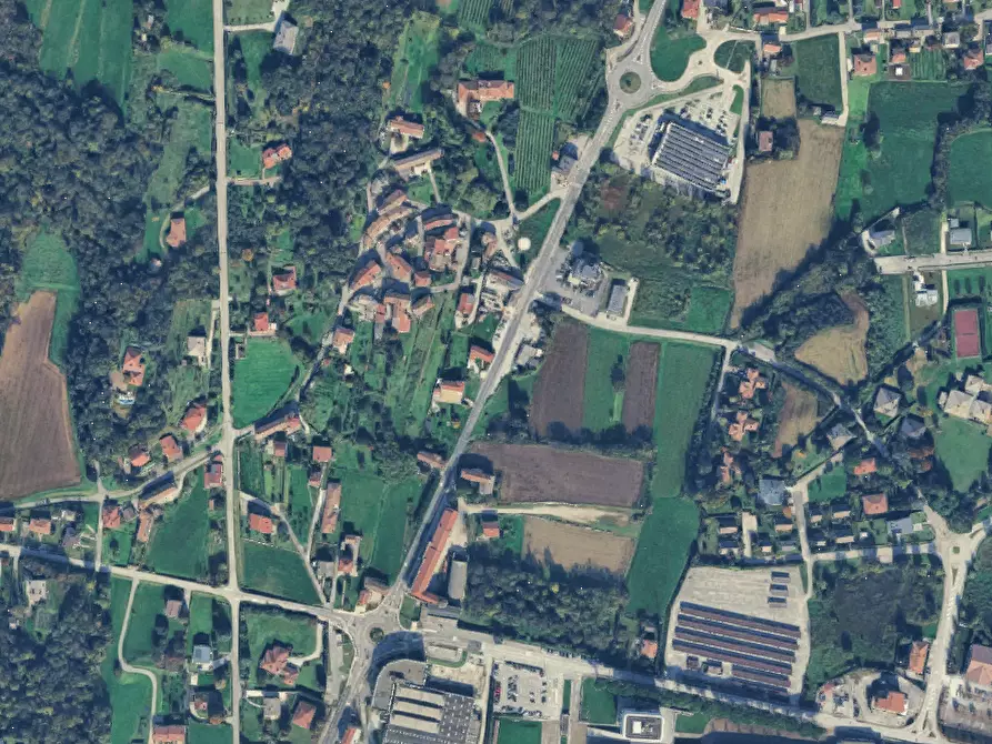 Immagine 11 di Negozio in vendita  in Via Nazionale a Majano