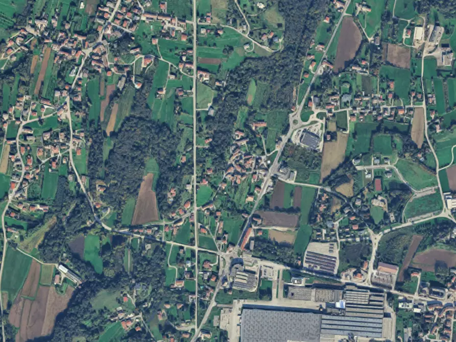 Immagine 13 di Negozio in vendita  in Via Nazionale a Majano