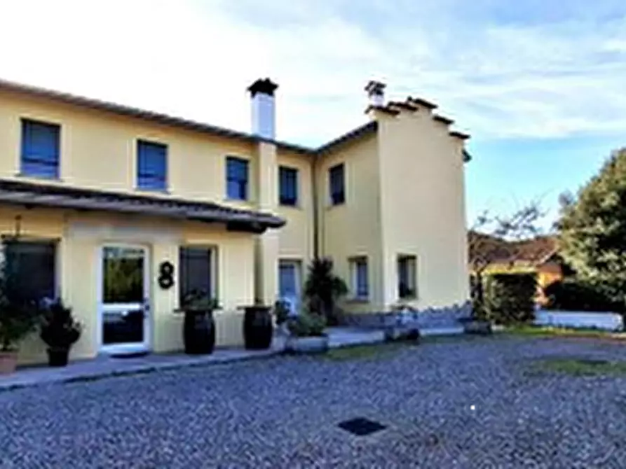 Immagine 8 di Negozio in vendita  in Via Guglielmo Marconi a Torviscosa