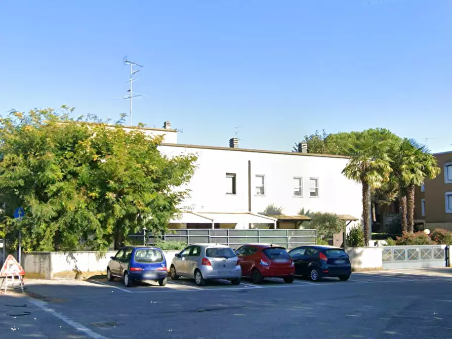 Immagine 3 di Appartamento in vendita  in Via Martin Luther King a Castano Primo