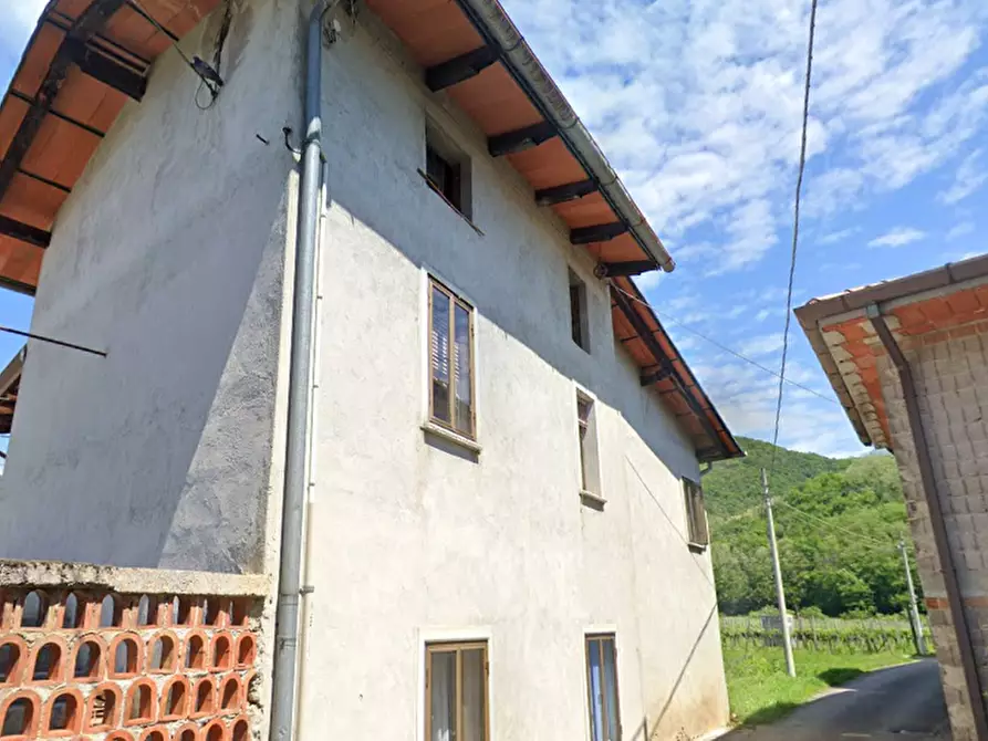 Immagine 1 di Porzione di casa in vendita  in Via Garibaldi a Torreano