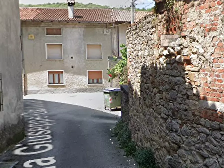 Immagine 10 di Porzione di casa in vendita  in Via Garibaldi a Torreano