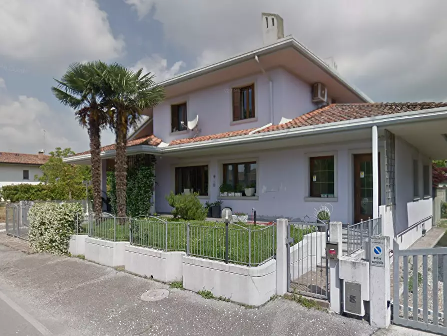 Immagine 14 di Villa in vendita  in Via Bando a Porpetto