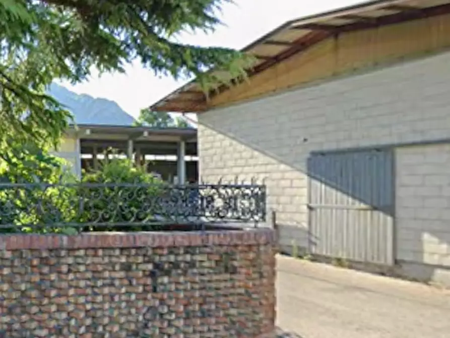 Immagine 3 di Capannone industriale in vendita  in Via Vegliato a Gemona Del Friuli