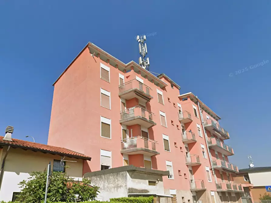 Immagine 10 di Appartamento in vendita  in Via Crocetta a Cavaria Con Premezzo