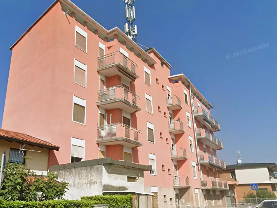 Immagine 11 di Appartamento in vendita  in Via Crocetta a Cavaria Con Premezzo