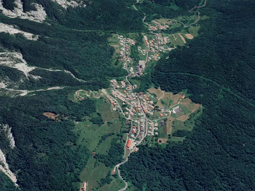 Immagine 9 di Casa indipendente in vendita  in Frazione Monteaperta a Taipana