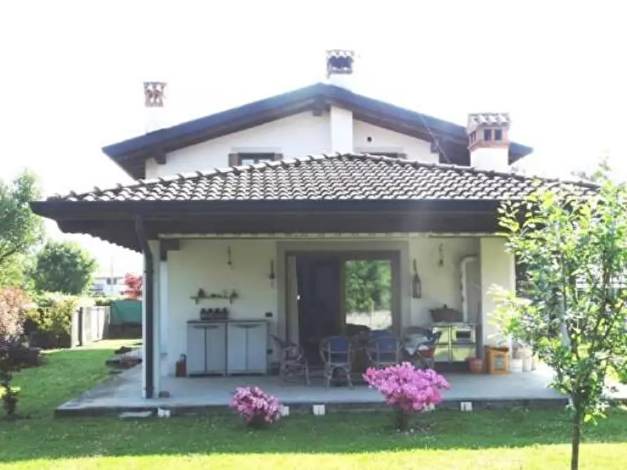 Immagine 5 di Villa in vendita  in Viale della Stazione a Tarcento