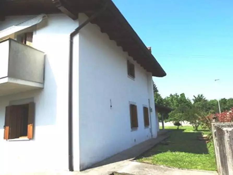 Immagine 6 di Villa in vendita  in Viale della Stazione a Tarcento