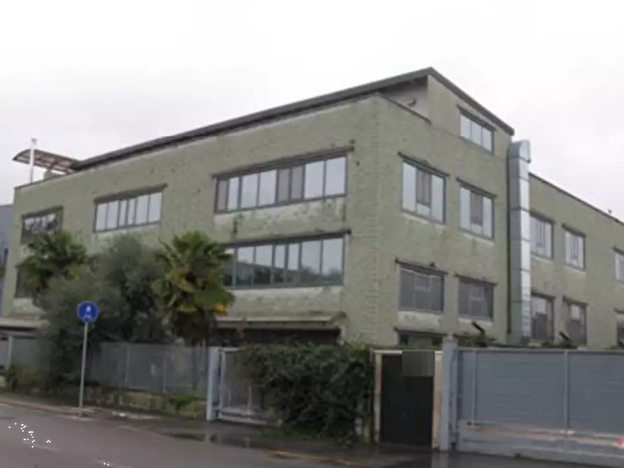 Immagine 1 di Capannone industriale in vendita  in Via Maestri del Lavoro a Cislago