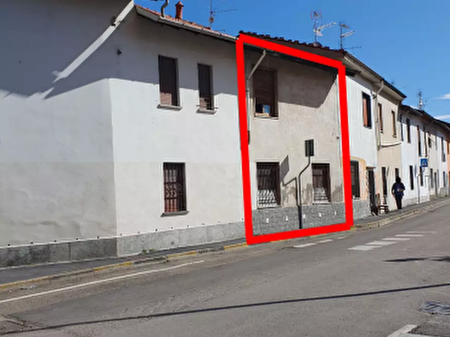 Immagine 1 di Appartamento in vendita  in Piazza indipendenza  a Parabiago