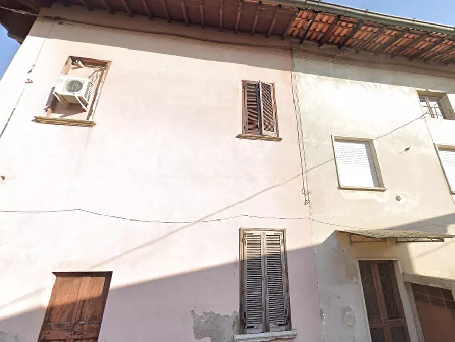 Immagine 2 di Appartamento in vendita  in Via Fiume a Ferno