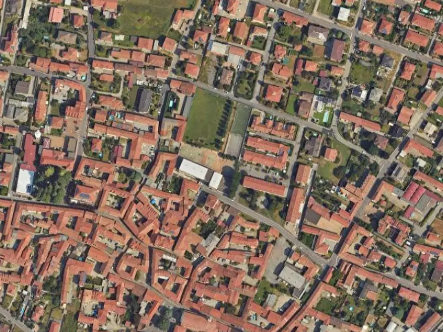 Immagine 7 di Appartamento in vendita  in Via Fiume a Ferno