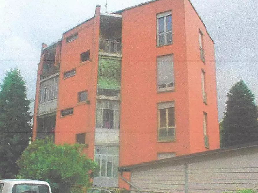 Immagine 1 di Appartamento in vendita  in Via Francesco Ferrer a Busto Arsizio