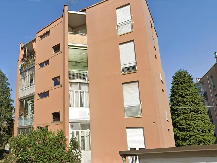 Immagine 8 di Appartamento in vendita  in Via Francesco Ferrer a Busto Arsizio