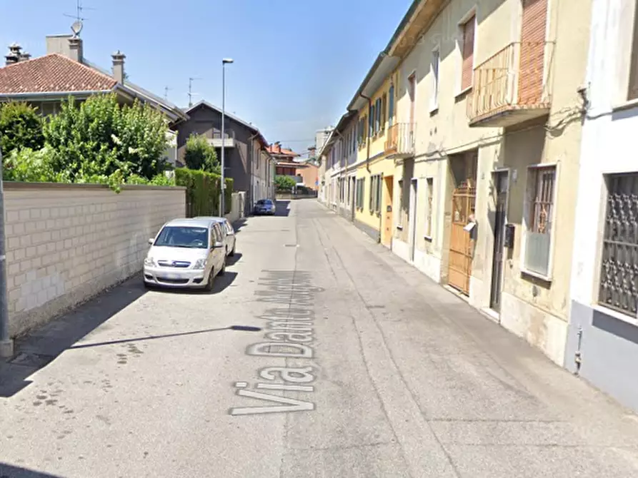 Immagine 6 di Magazzino in vendita  in Via Dante Alighieri a Desio