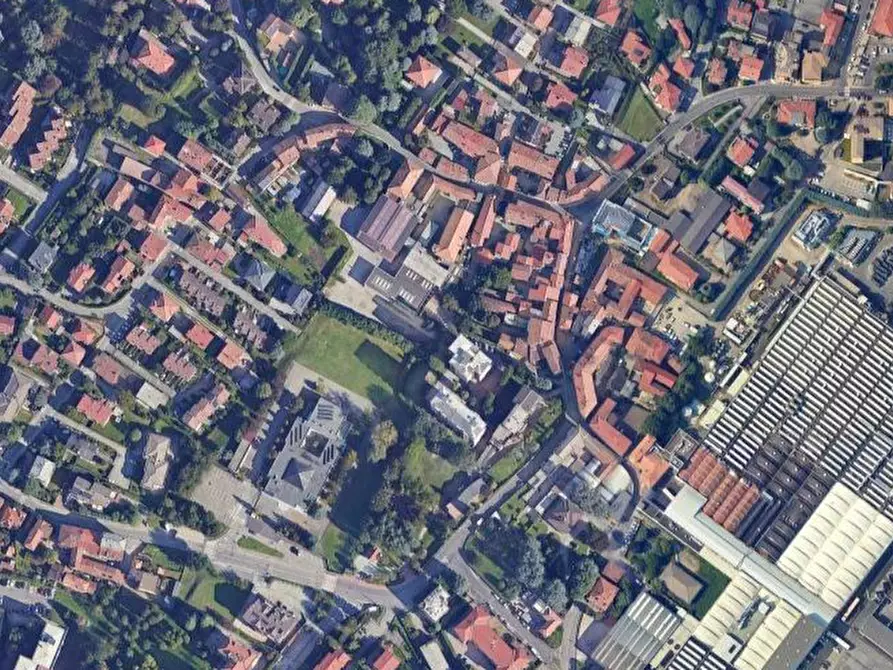 Immagine 17 di Appartamento in vendita  in Via Madonnina a Veduggio Con Colzano