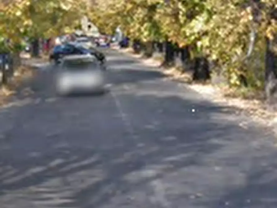 Immagine 4 di Garage in vendita  in Corso Leonardo da Vinci  a Gallarate