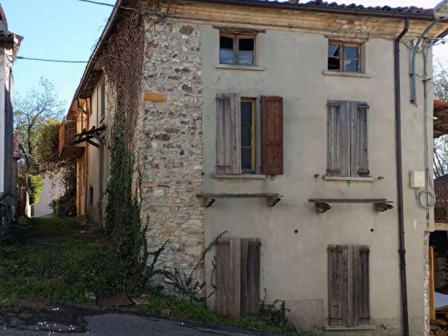 Immagine 2 di Porzione di casa in vendita  in Localita' Canova di Moncasacco a Alta Val Tidone