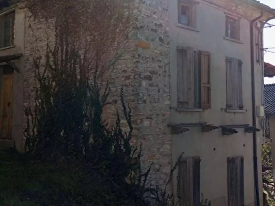 Immagine 3 di Porzione di casa in vendita  in Localita' Canova di Moncasacco a Alta Val Tidone
