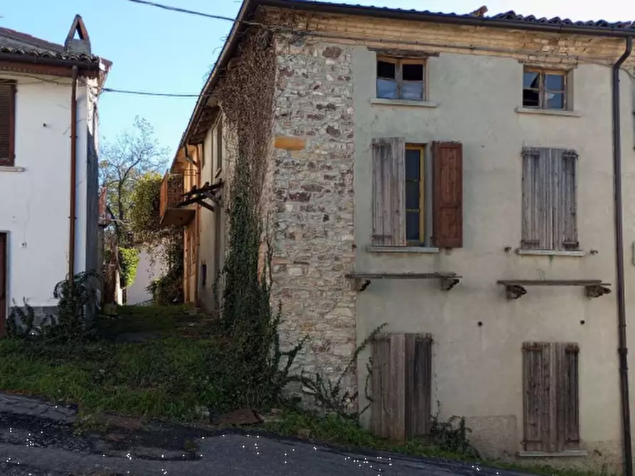 Immagine 12 di Porzione di casa in vendita  in Localita' Canova di Moncasacco a Alta Val Tidone