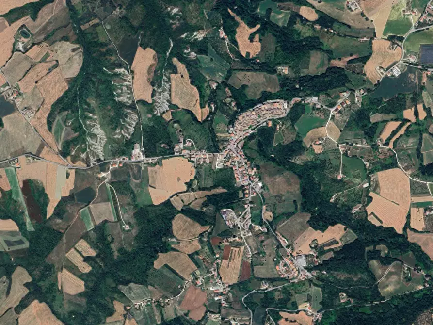 Immagine 4 di Laboratorio in vendita  in località Falerone a Falerone