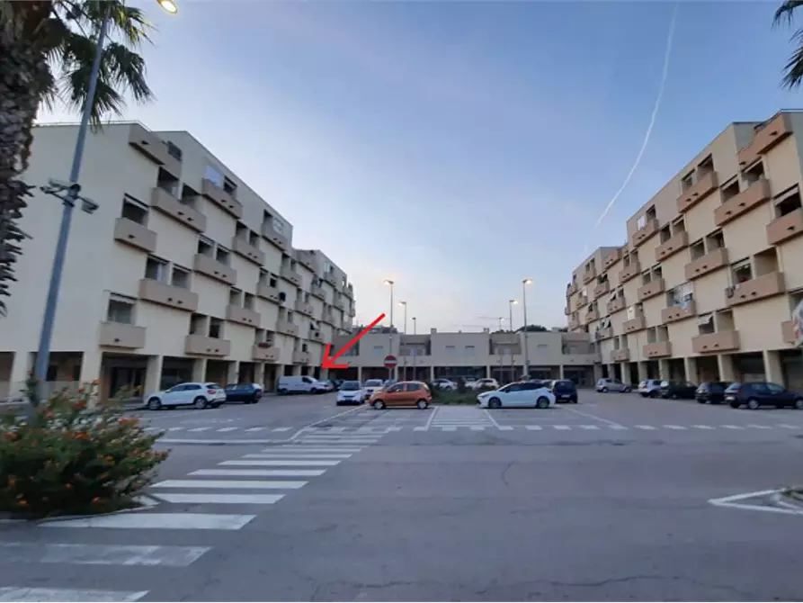 Immagine 1 di Negozio in vendita  in Via Faleria  a Porto Sant'elpidio