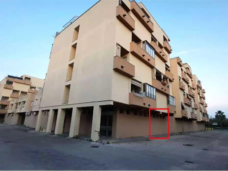 Immagine 2 di Negozio in vendita  in Via Faleria  a Porto Sant'elpidio