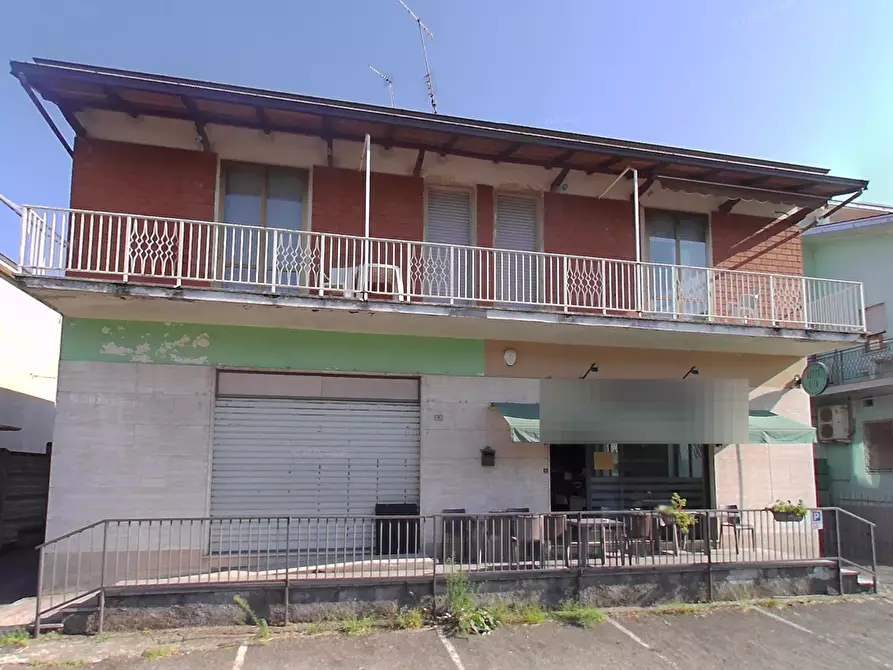 Immagine 2 di Negozio in vendita  in Via Ponte Maleo a Ponte Dell'olio