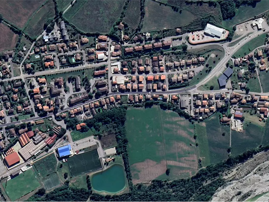 Immagine 11 di Negozio in vendita  in Via Ponte Maleo a Ponte Dell'olio