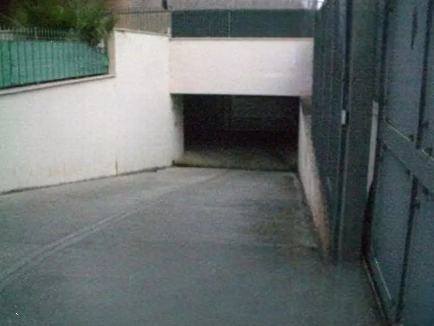 Immagine 15 di Appartamento in vendita  in Via Riola Sardo a Roma