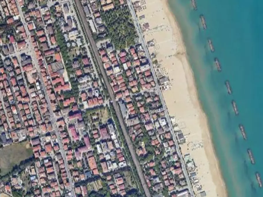 Immagine 15 di Appartamento in vendita  in Viale della Vittoria a Porto San Giorgio