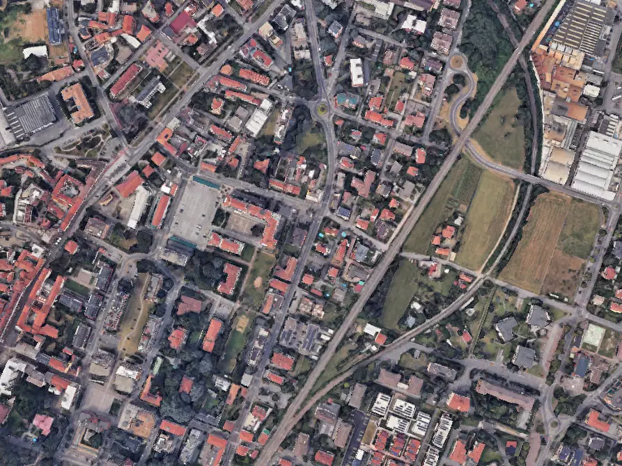 Immagine 5 di Garage in vendita  in Via Alessandro Manzoni a Villasanta