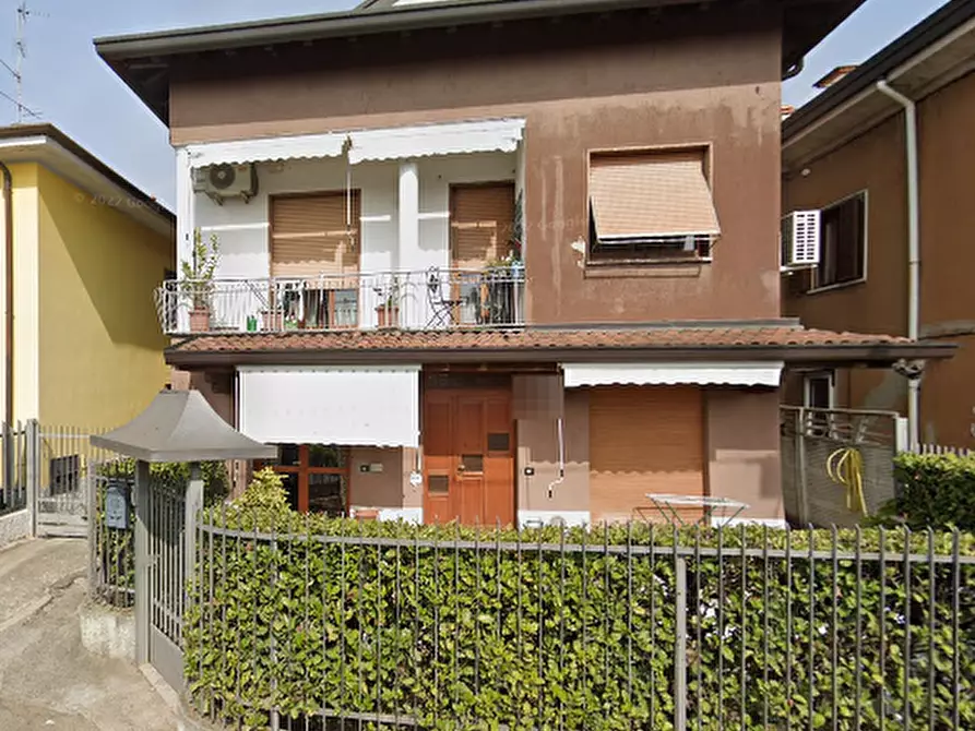 Immagine 14 di Appartamento in vendita  in Via Padova a Cesano Maderno