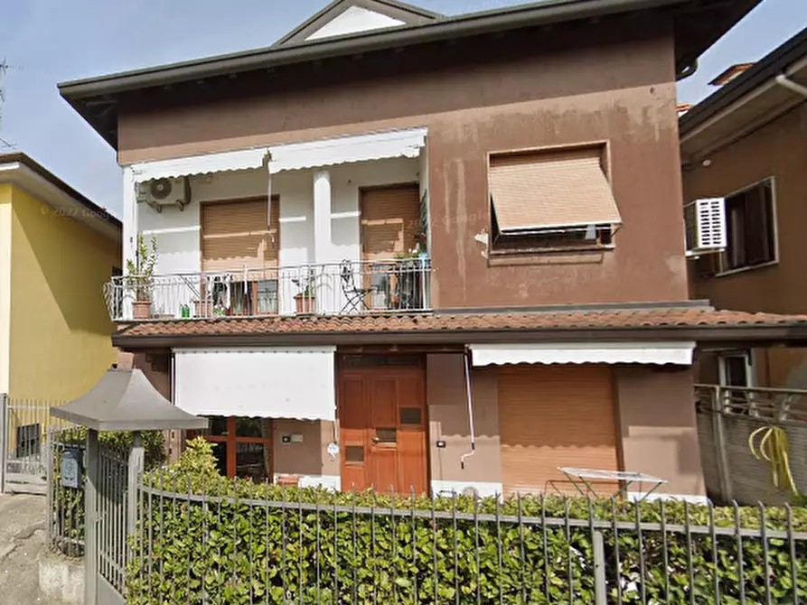 Immagine 16 di Appartamento in vendita  in Via Padova a Cesano Maderno