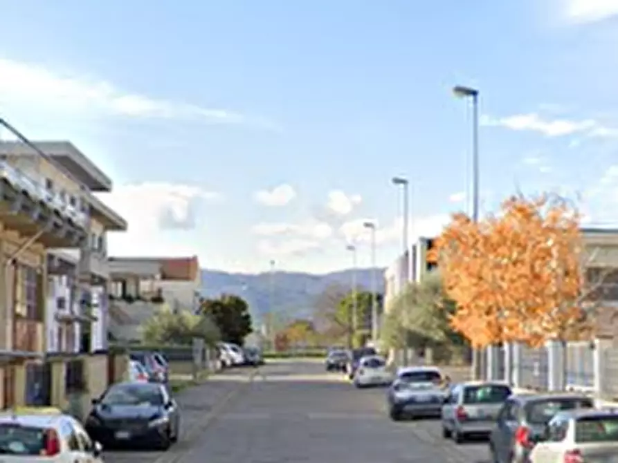 Immagine 10 di Capannone industriale in vendita  in Via Enrico Pestalozzi a Pistoia