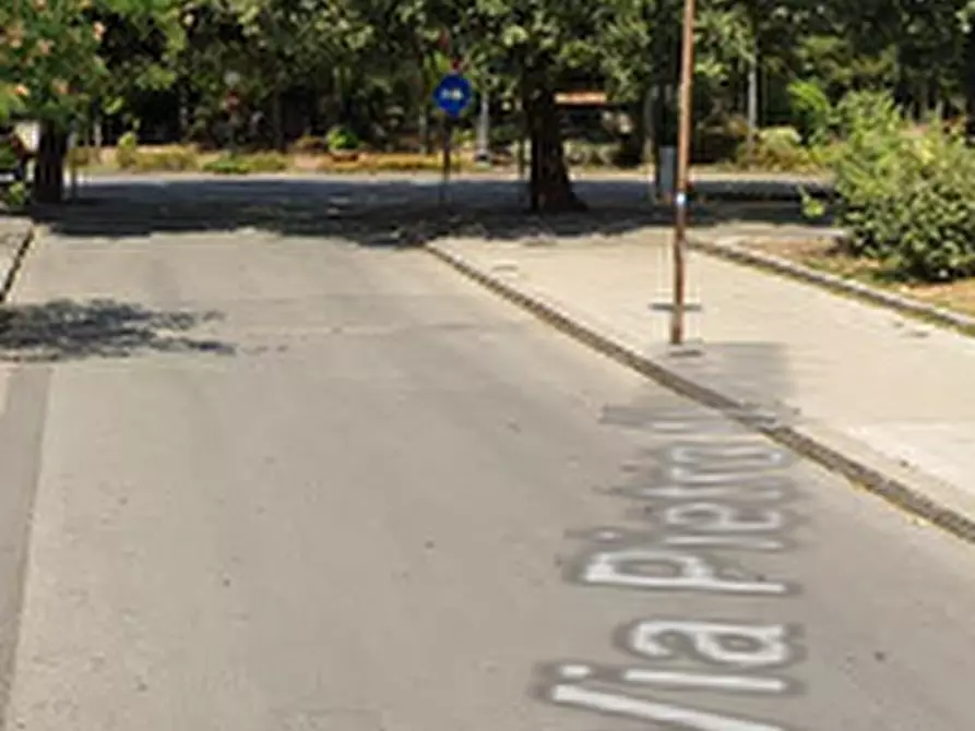 Immagine 5 di Negozio in vendita  in Via Pietro Grocco a Montecatini Terme