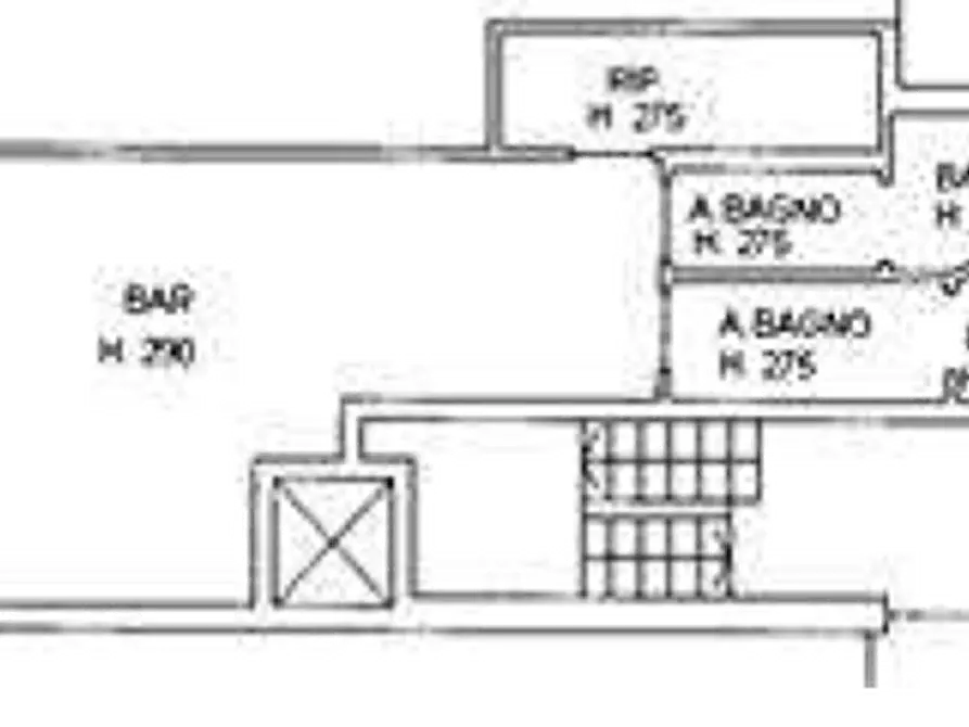 Immagine 3 di Negozio in vendita  in Via Giuseppe Mazzini a Erba