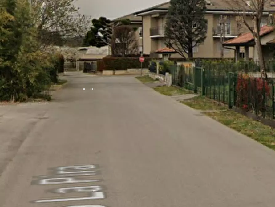 Immagine 11 di Porzione di casa in vendita  in Via Giorgio La Pira a Cabiate