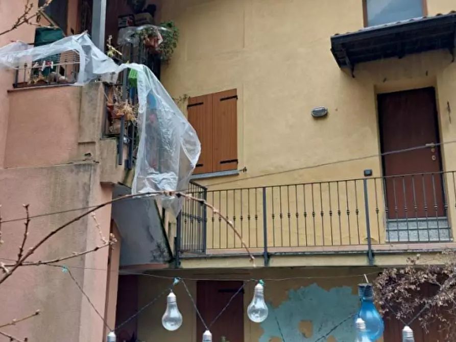 Immagine 5 di Appartamento in vendita  in Via Carrobbio a Valbrona