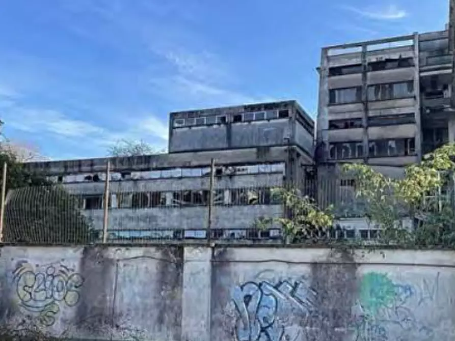 Immagine 2 di Capannone industriale in vendita  in Via Giuseppe Greppi a Casatenovo