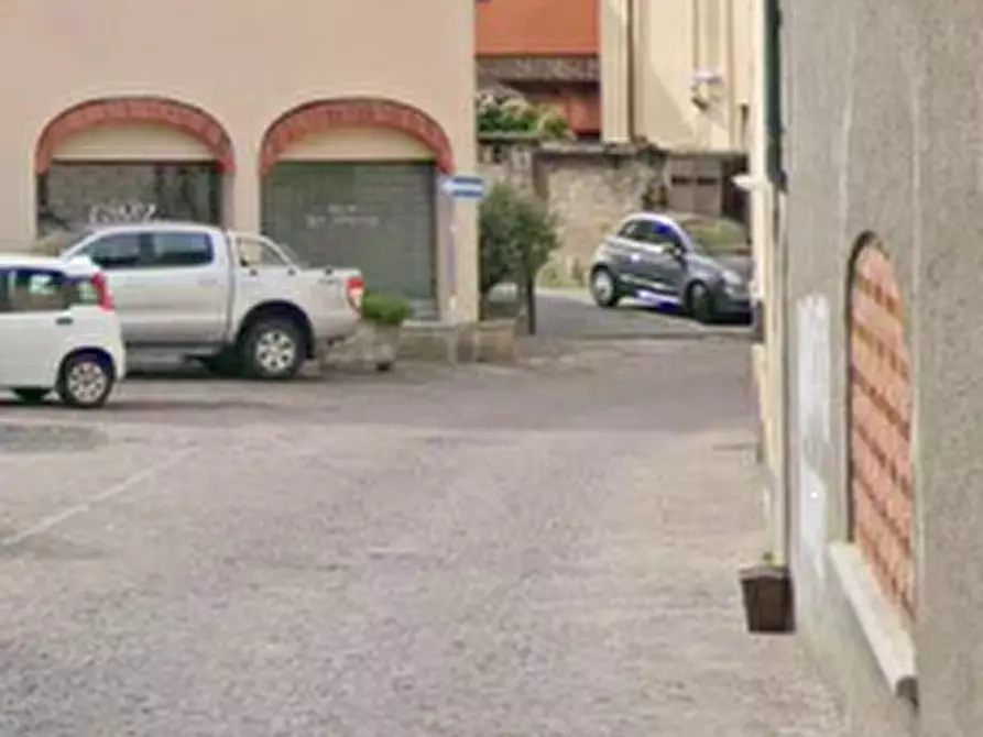 Immagine 7 di Negozio in vendita  in Via XX Settembre a Oltrona Di San Mamette