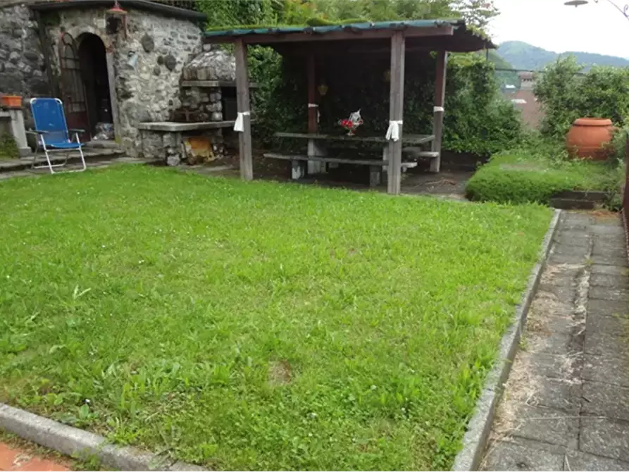 Immagine 4 di Casa bifamiliare in vendita  in Via Monte San Primo  a Sormano